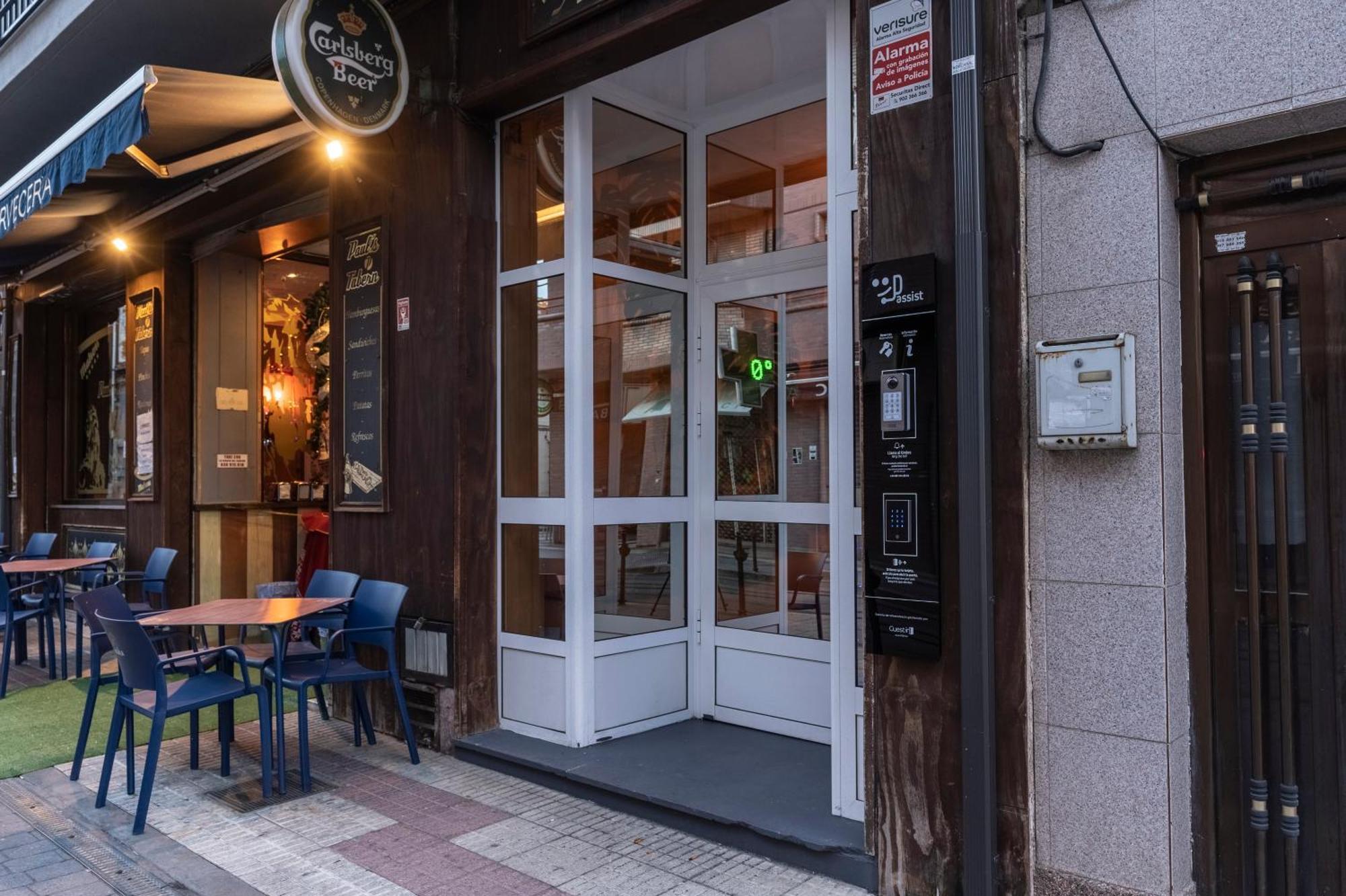 Hostal Julio Cesar La Virgen del Camino Luaran gambar